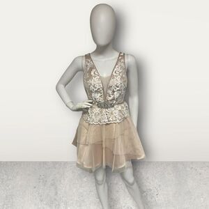 Ivory Lace Beaded Waist Prom Homecoming Dance Pageant Cocktail Dress NWT